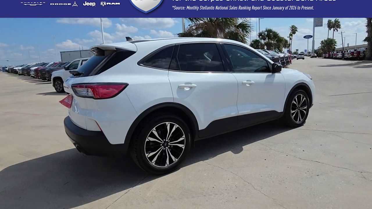 Used 2022 Ford Escape SE w/ SE Sport Appearance Package FWD image 8
