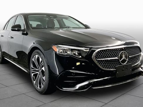 New 2026 Mercedes-Benz E 350 4MATIC Sedan image 2