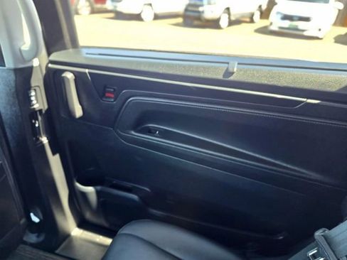 Used 2023 Honda Odyssey Touring image 41