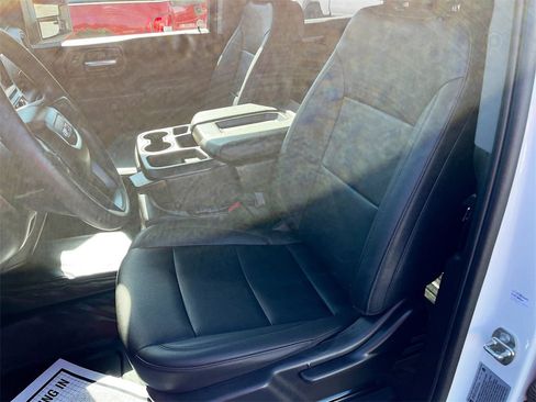 Used 2024 GMC Sierra 2500 Pro w/ Convenience Package image 19