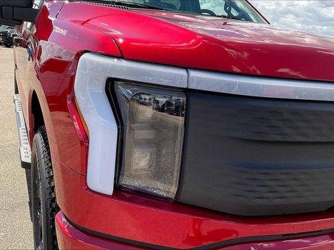 New 2025 Ford F150 Lightning XLT image 13