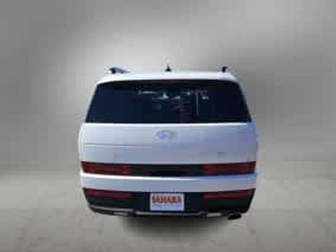 Used 2025 Hyundai Santa Fe SEL AWD/4WD image 11