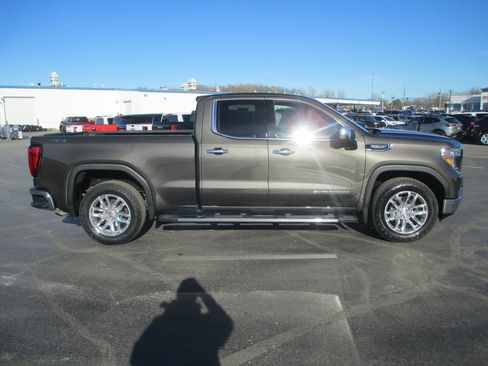Used 2019 GMC Sierra 1500 SLT image 3