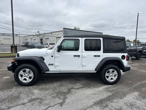 Used 2023 Jeep Wrangler Sport S image 7