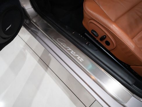 Used 2002 Porsche 911 Cabriolet image 7