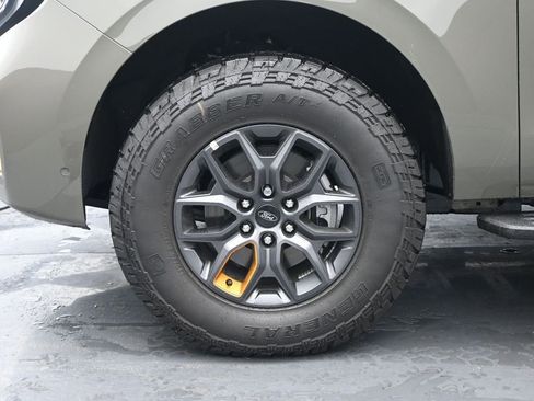 New 2025 Ford Expedition Tremor image 17