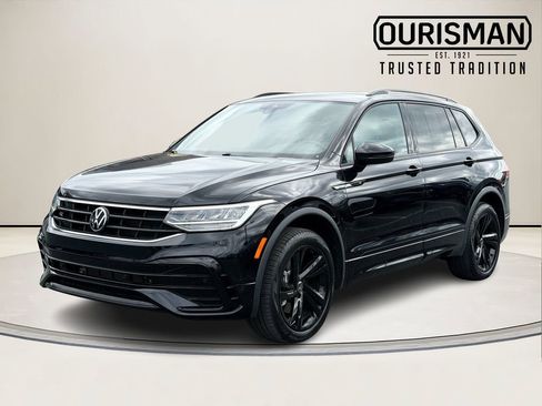 Used 2024 Volkswagen Tiguan SE R-Line AWD/4WD image 4