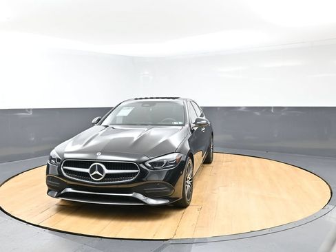 Used 2024 Mercedes-Benz C 300 Sedan image 4
