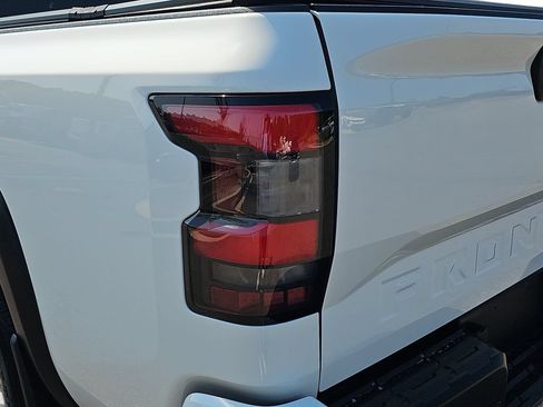 Used 2023 Nissan Frontier Pro-X w/ Pro Convenience Package RWD image 33