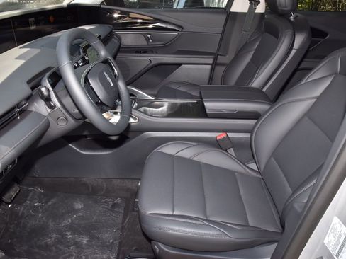 New 2026 Lincoln Nautilus Premier image 20