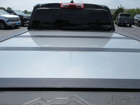 Certified 2023 Chevrolet Colorado Z71 w/ Z71 Convenience Package 2 AWD/4WD image 11
