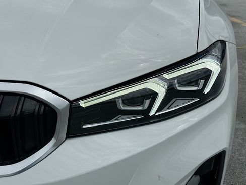 Certified 2023 BMW 330i Sedan w/ Convenience Package RWD image 30