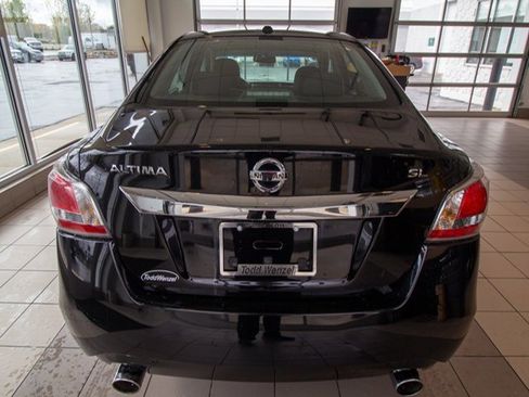 Used 2015 Nissan Altima 2.5 SL w/ Technology Package image 6