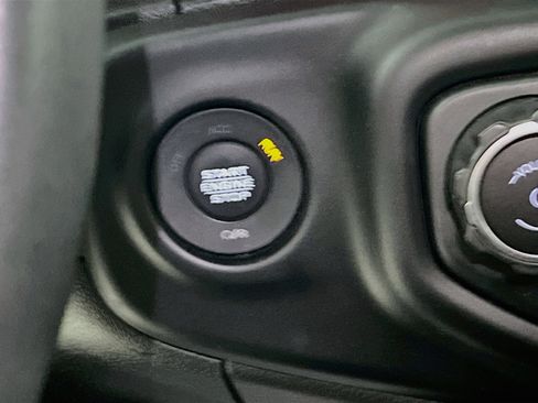 Used 2023 Jeep Wrangler Unlimited Rubicon w/ LED Lighting Group AWD/4WD image 23