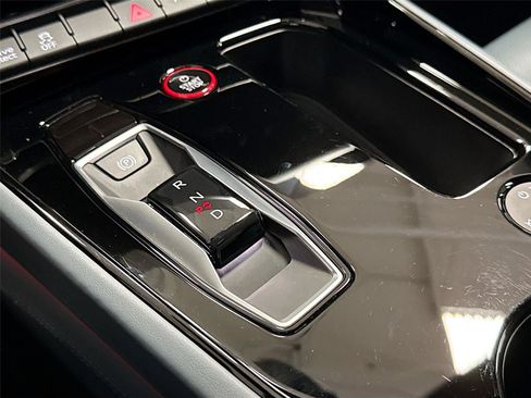 Used 2024 Audi e-tron GT Premium Plus w/ Performance Package image 17