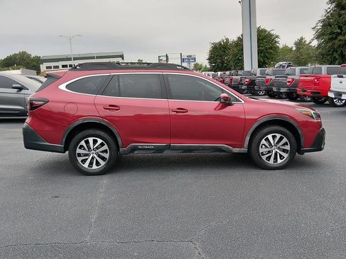 Used 2020 Subaru Outback Premium AWD/4WD image 3