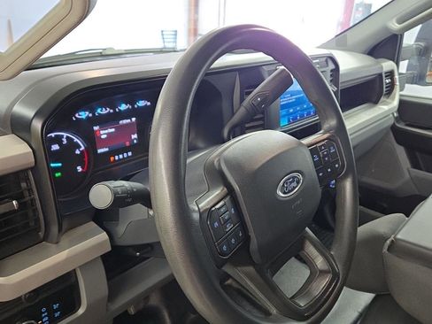 Used 2024 Ford F250 XL w/ XL Off-Road Package image 5