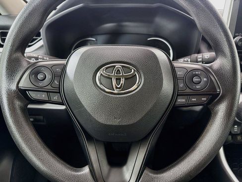 Certified 2025 Toyota RAV4 XLE FWD image 16