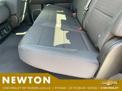 Used 2023 Chevrolet Silverado 1500 LT AWD/4WD image 33