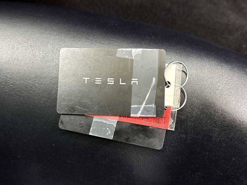 Used 2020 Tesla Model 3 Standard Range Plus image 32