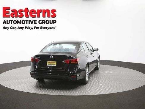 Used 2024 Nissan Altima 2.5 S FWD image 35