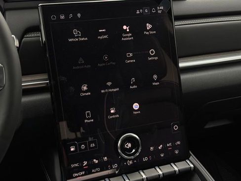 New 2026 GMC Terrain Denali w/ LPO, Floor Liner Package image 25