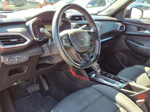 Used 2023 Chevrolet TrailBlazer RS image 4