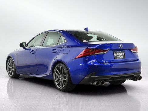 Used 2018 Lexus IS 300 AWD image 3