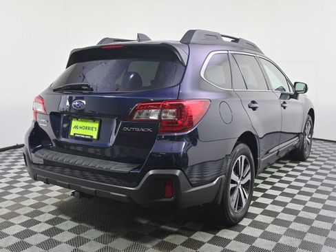 Used 2018 Subaru Outback 2.5i Limited w/ Popular Package #2 AWD/4WD image 6