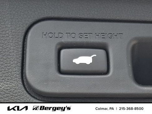 Used 2023 Honda Pilot Touring image 34