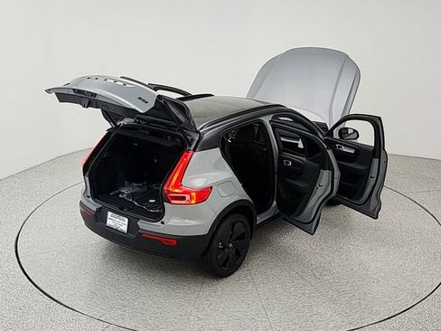 New 2026 Volvo XC40 B5 Ultra w/ Climate Package AWD/4WD image 40