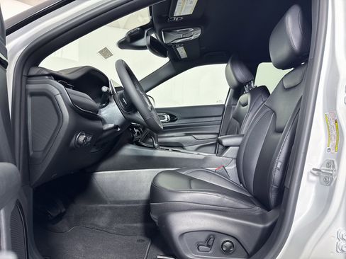 New 2026 Jeep Compass Limited image 4