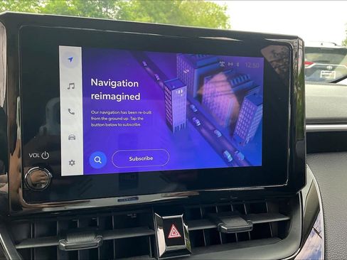 Used 2024 Toyota Corolla LE image 31