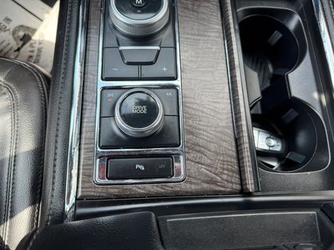 Used 2021 Ford Expedition Max Limited AWD/4WD image 16