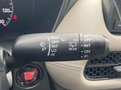 Used 2023 Honda HR-V LX image 20