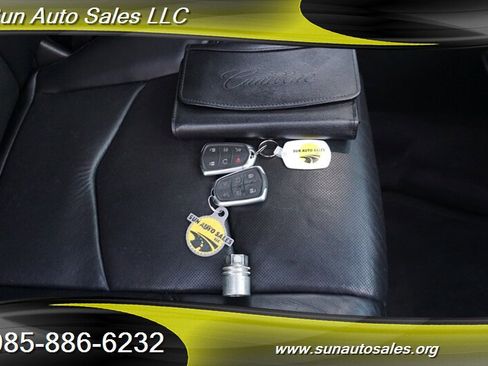 Used 2015 Cadillac Escalade Premium image 32