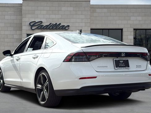 Used 2024 Honda Accord Sport image 4