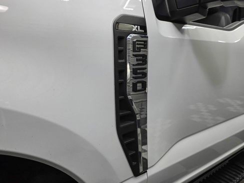 Used 2023 Ford F350 XL w/ FX4 Off-Road Package AWD/4WD image 39