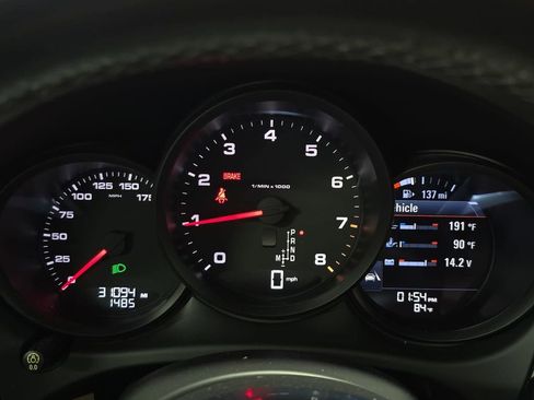 Certified 2019 Porsche Macan AWD/4WD image 14