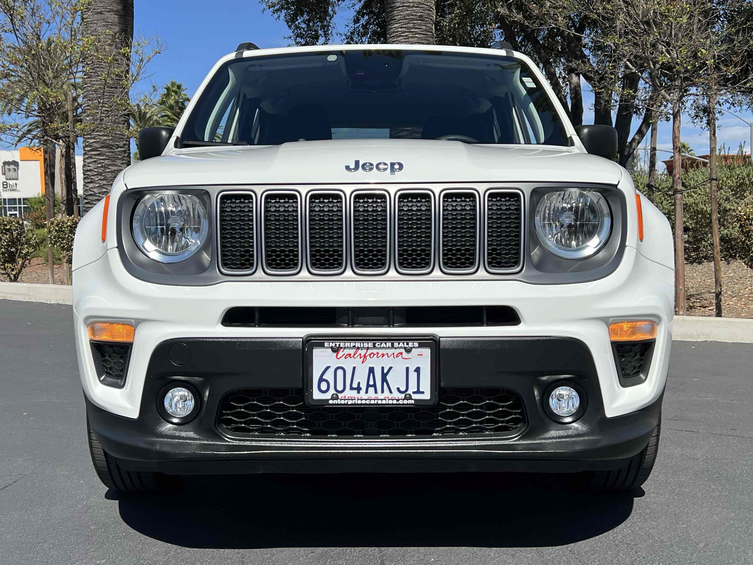Used 2022 Jeep Renegade Latitude AWD/4WD image 40