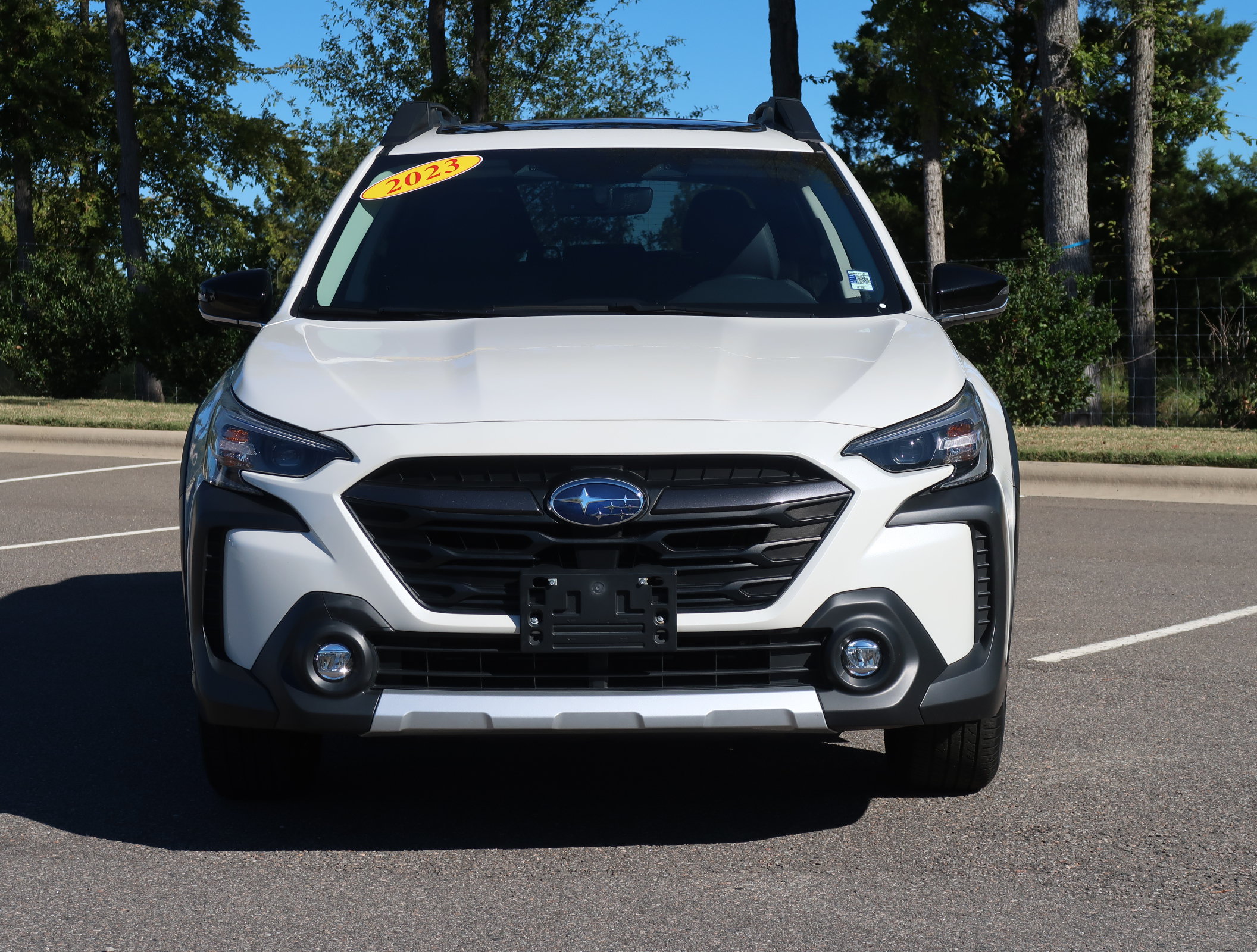 Used 2023 Subaru Outback Limited AWD/4WD image 2
