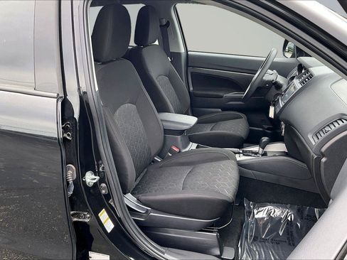 Used 2025 Mitsubishi Outlander Sport AWD image 8