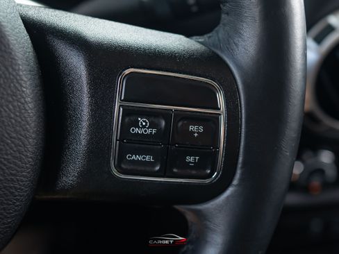 Used 2017 Jeep Wrangler Unlimited Sahara w/ Connectivity Group AWD/4WD image 24