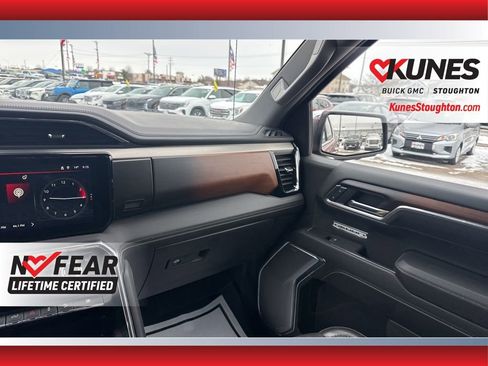 Used 2024 GMC Sierra 1500 Denali w/ Technology Package image 40