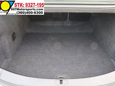 Used 2016 Cadillac XTS Luxury w/ Driver Awareness Package image 16