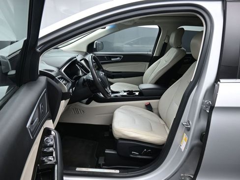 Used 2015 Ford Edge Titanium w/ Equipment Group 302A image 11