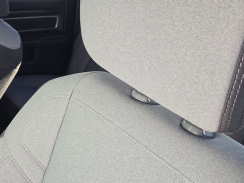 Used 2024 RAM 2500 Big Horn w/ Heated Seats & Wheel Group image 18