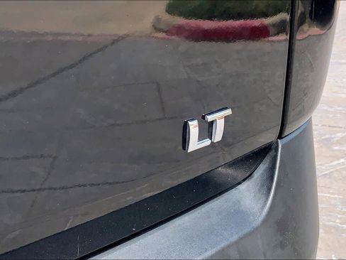 Used 2021 Chevrolet Traverse LT w/ LT Premium Package image 10