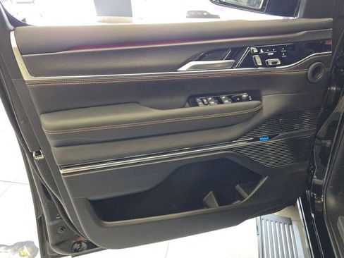 New 2025 Jeep Grand Wagoneer Series III w/ Rear Seat Video Group 1 image 21