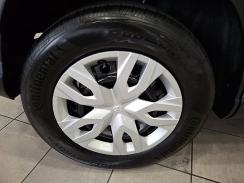 New 2026 Toyota Corolla Cross L image 5